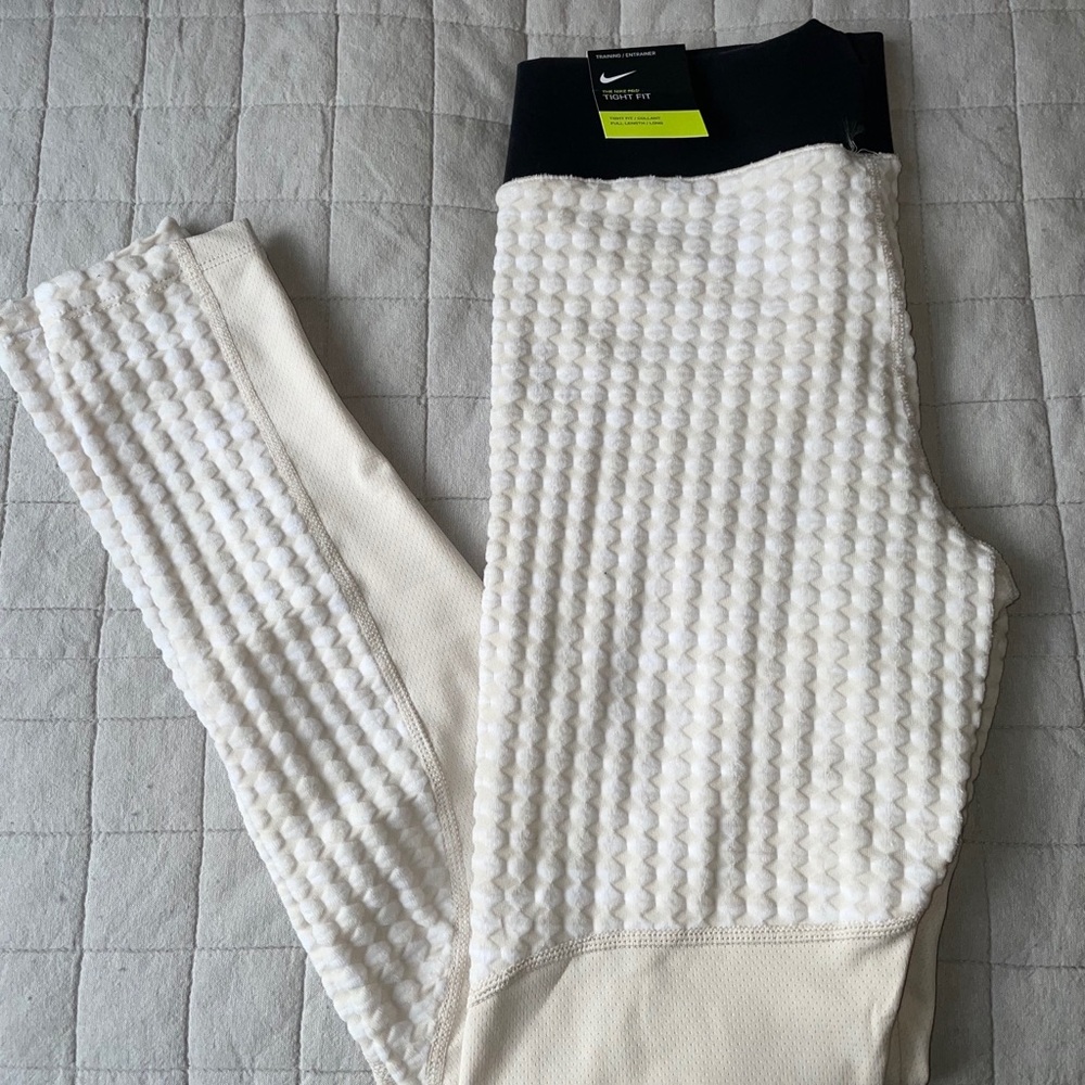 Nike dri fit legging - built in short